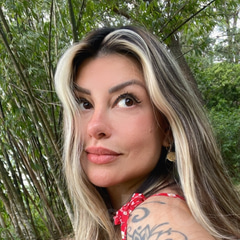 2 Dommes e 1 Segredo